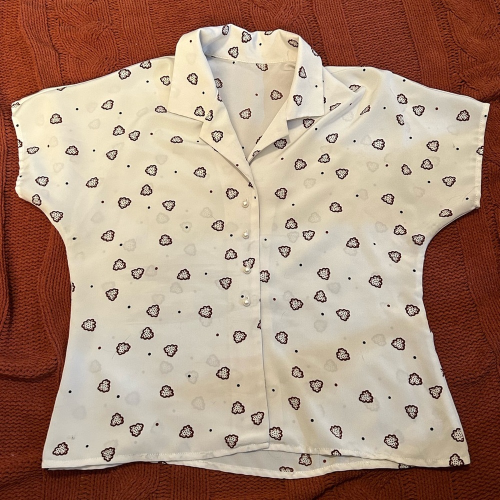 Vintage button down shirt with pearl buttons